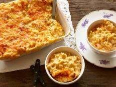 AUNT CHELLE’S THREE CHEESE MACARONI AND CHEESE
Michelle Jones
Cooking Channel
Elbow Macaroni, Unsalted Butter, Allpurpose
Flour, Mustard Powder, Seasoned Salt, Salt, Black
Pepper, Whole Milk, American Cheese, Gouda, Cheddar, Smoked Paprika