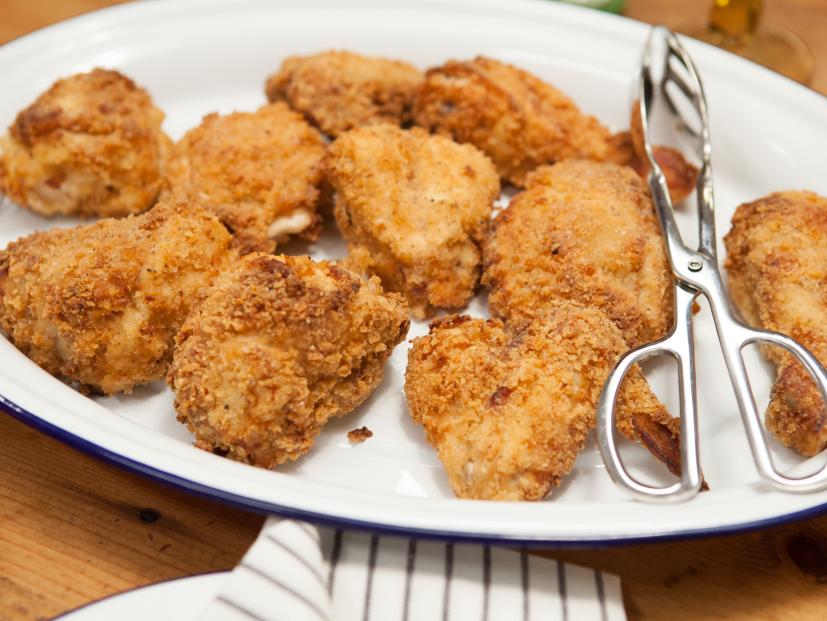 Fried Chicken Recipe | Tiffani Thiessen | Cooking Channel