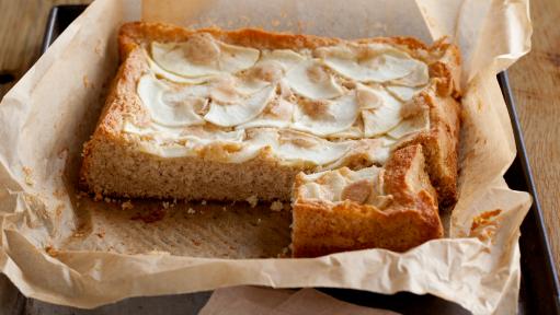 French Apple Cake | Chic Eats