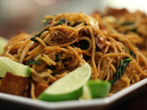 Wok-Fried Spaghetti with Kale and Tofu (Mee Goreng)
