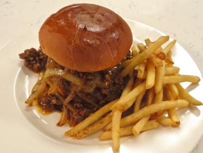 Emeril's Down Home Chili Cheeseburger with Hand Cut Fries