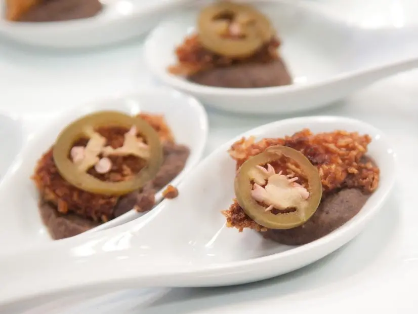 FNS7 Episode 4 Finalist Justin Davis' "Crispix" Dish Beauty for Kellogg's Camera Challenge.  Ingredients:  Crispix Coated Ham w/ a Quick Pickled Jalapeno and Black Bean Puree.