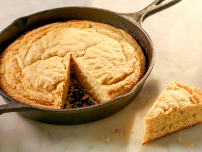 Alton Brown's Cornbread recipe as seen, as seen on Good Eats: Reloaded, Season 1.