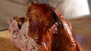 Video: How to Carve a Turkey