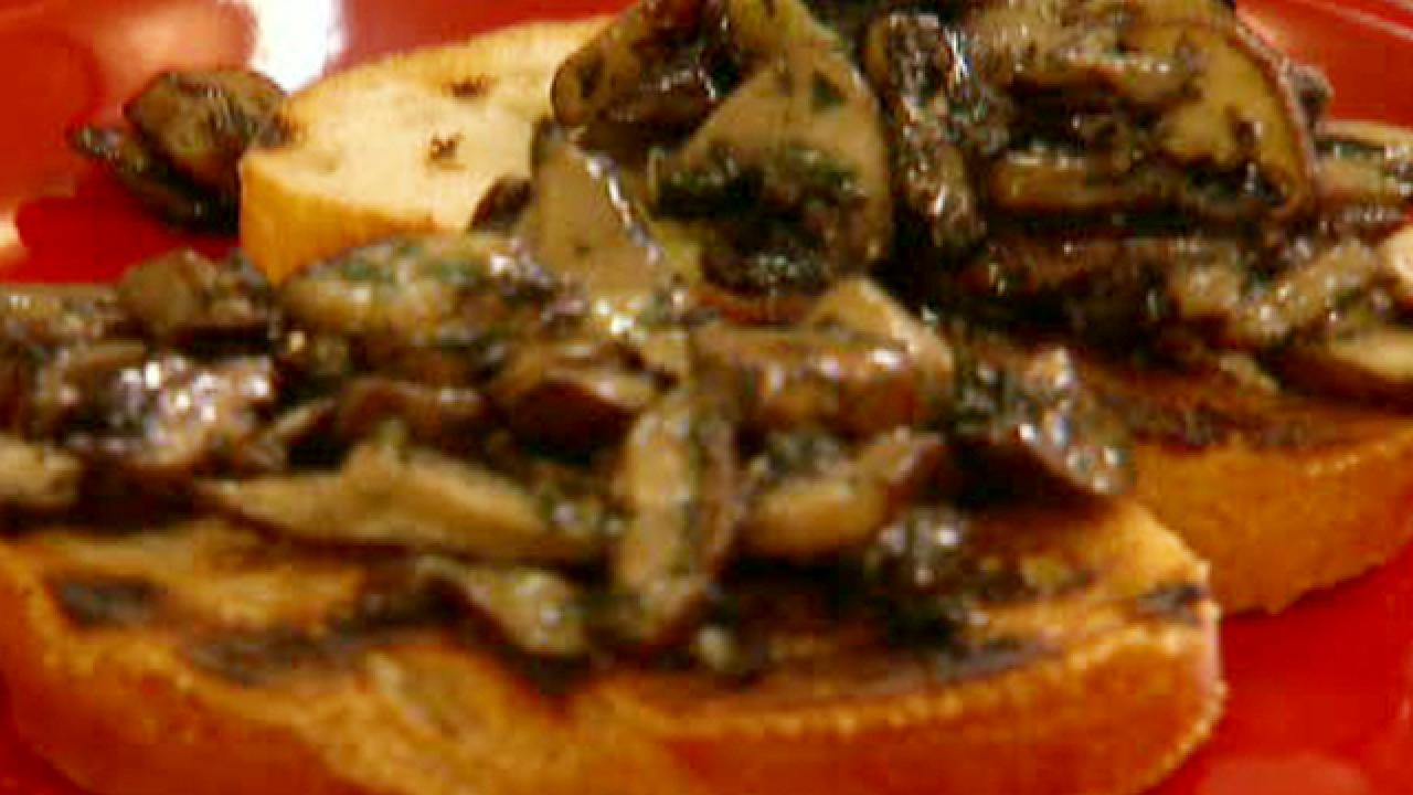 Sauteed Mushroom Bruschetta
