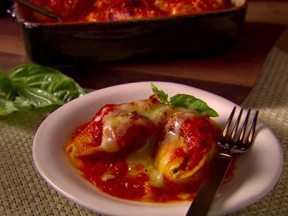 Mediterranean Stuffed Shells Loaded With Feta Cheese And Artichokes -  Conchiglioni - Cafe Osharak