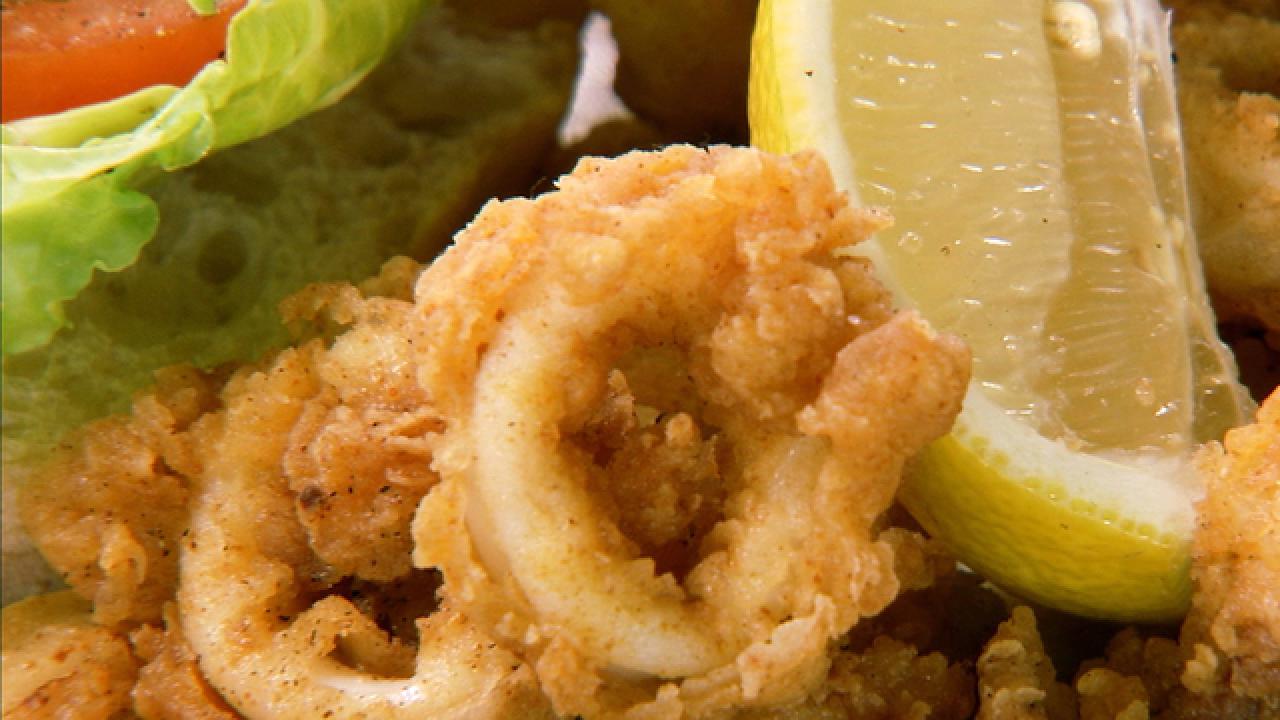 Chuck's Easy Fried Calamari