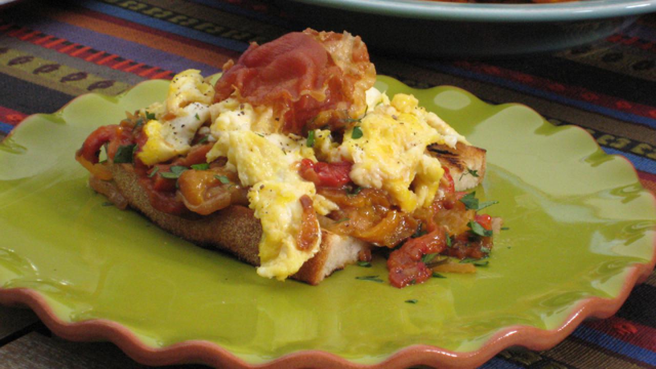 Egg and Ham Brunch Pipperada